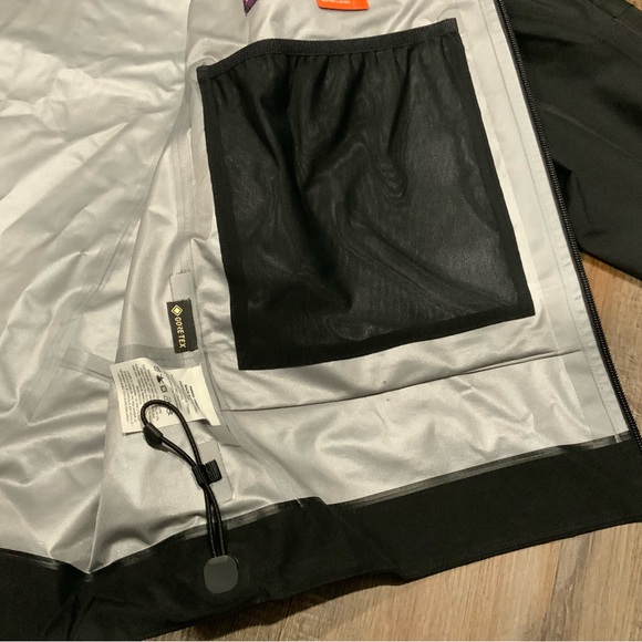 New Nike ACG "Misery Ridge" Storm-FIT ADV GORE-TEX Jacket FV8641 010 Size Large - Picture 14 of 16